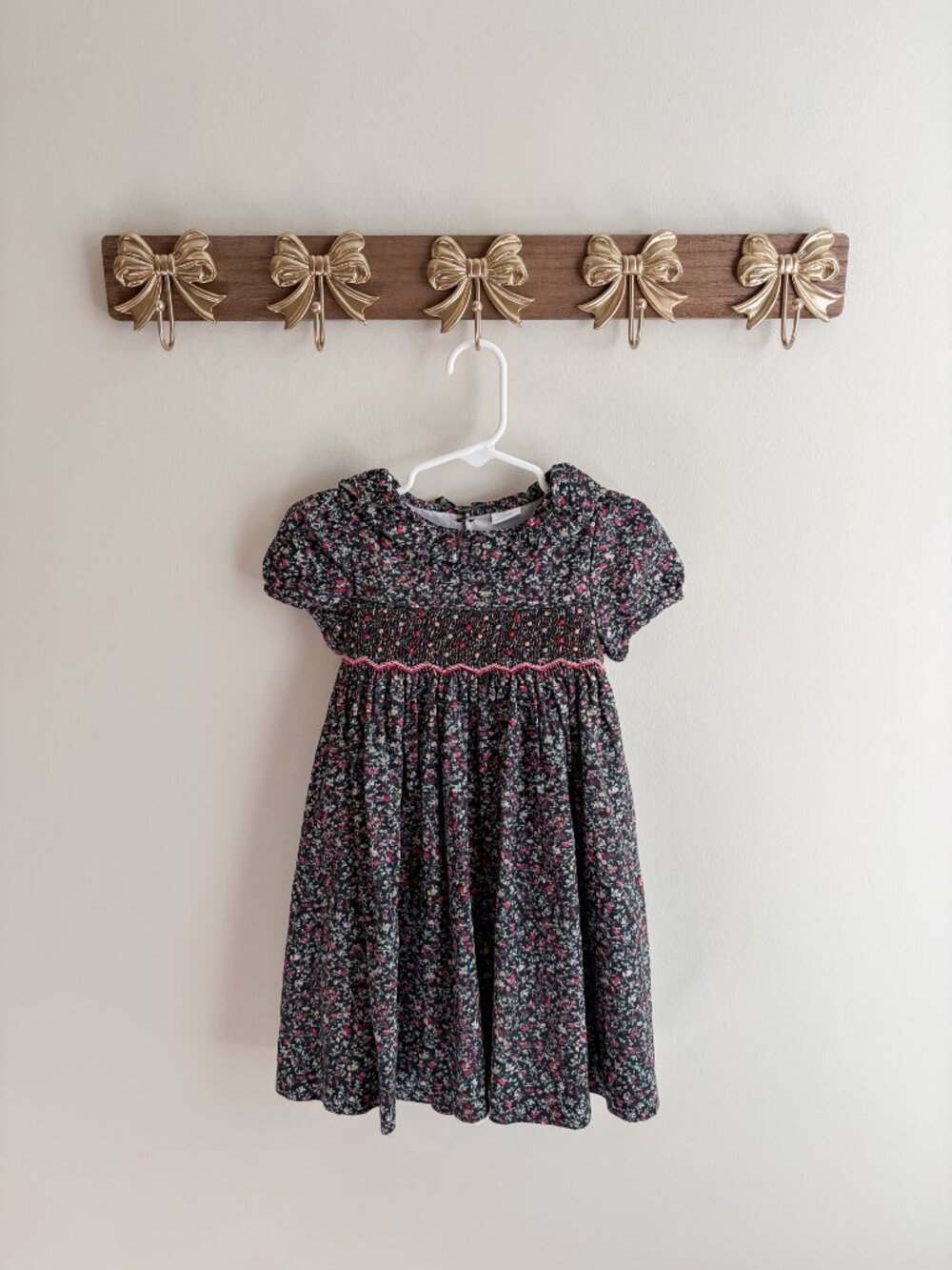 Edgehill Collection girls size 3T smocked floral dress